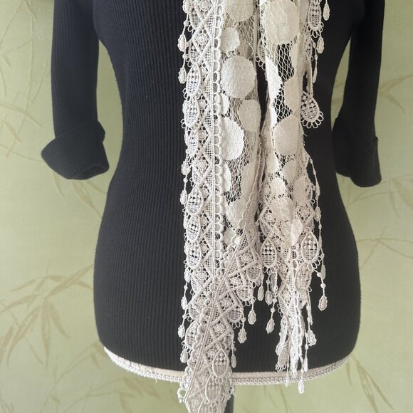 CHICO'S LACE WEAVE FASHION SCARF:PRE-OWNED  EXCELLENT CONDITION. IVORY - Picture 6 of 15
